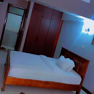 super-paradise.about-kampalahotels.com/